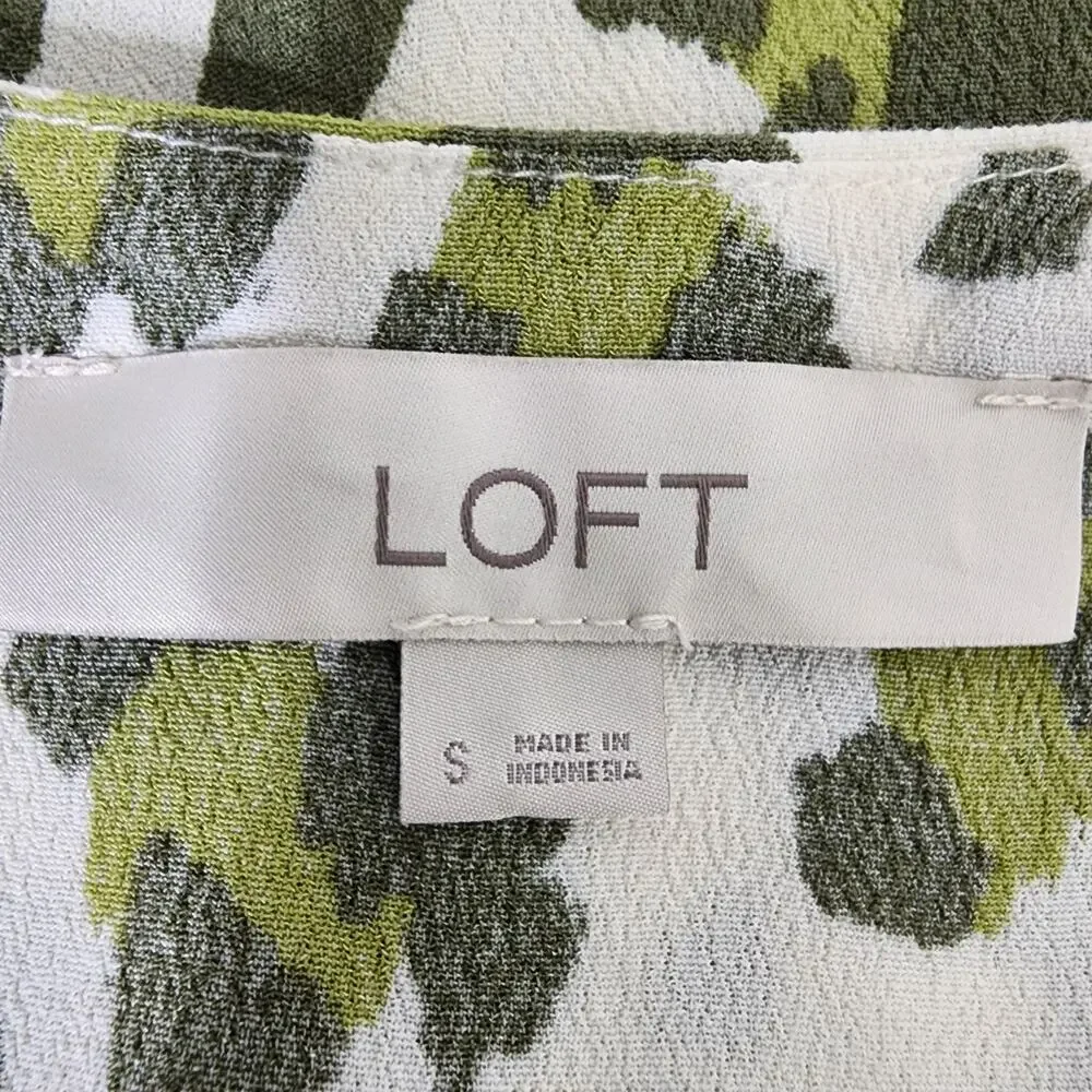 LOFT Women’s Blouse Small Ivory Green Cheetah Print Smocked Cuff Square Neck